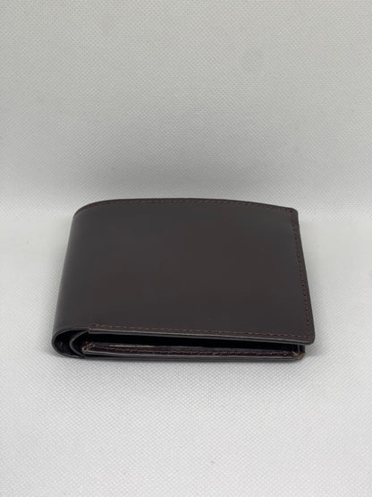 Premium Cow Leather Wallet – Classic Simplicity