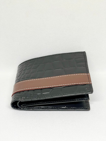 Chic Crocodile Texture Wallet with Sleek Plain Strap